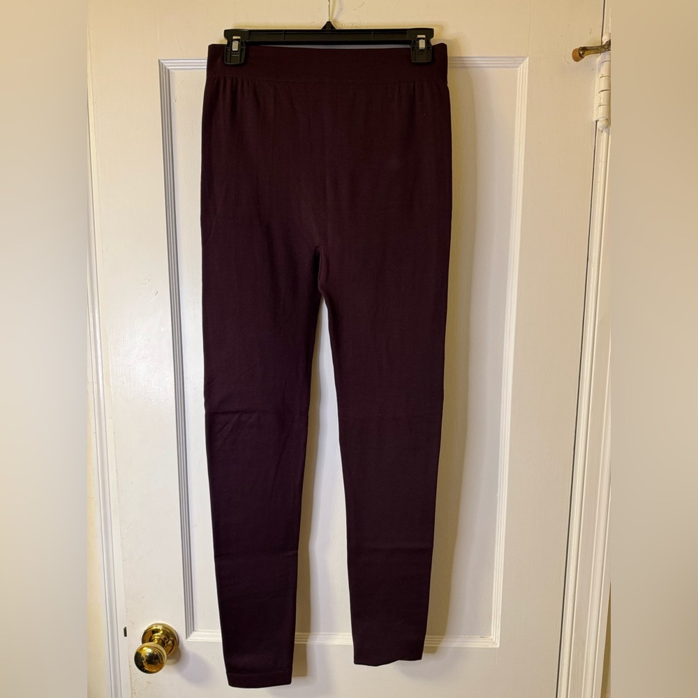 NWOT - Gold Medal International Women's Leggings